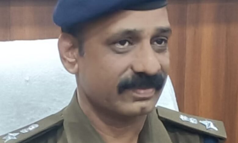 बस स्टैंड में पुलिस अधीक्षक लगवाएंगे शिकायत पेटी : एसपी तक पहुंचेगी अपराधों की सूचना,एसपी कार्यालय की पेटी में तीन माह में मिली नौ शिकायतें 1 Screenshot 2025 01 20 17 33 52 169 com.whatsapp