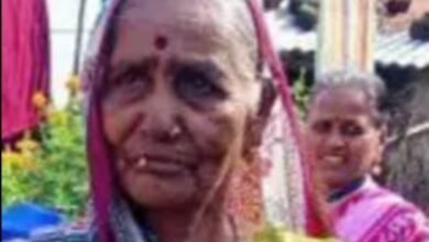 मृत घोषित महिला अंतिम यात्रा के दौरान हुई जीवित , अर्थी पर लिटाते ही चलने लगी सांसें : गांव में मचा हड़कंप 7 Screenshot 2025 01 31 08 12 48 891 com.miui .gallery