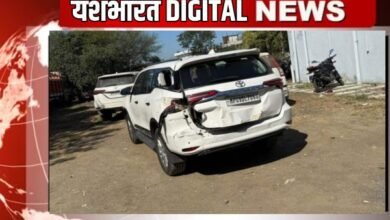 बाल-बाल बचे PPC चीफ: ट्रक ने कार को पीछे में मारी टक्कर 7 भारत 34 1