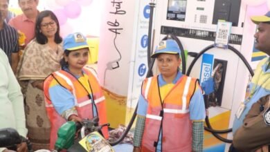 7 और शक्ति दीदियों ने पेट्रोल पम्पों पर संभाला फ्यूल डिलेवरी वर्कर का मोर्चा : अब तक 22 जरूरतमंद महिलायें बन चुकी हैं “शक्ति दीदी” 9 Screenshot 2025 02 12 18 12 05 245 com.whatsapp