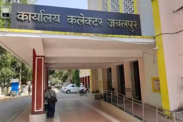 फर्जी दस्तावेजों पर होगी कड़ी कार्रवाई, दलालों के साथ-साथ बाबूओ की मिलिभगत हुई तो सीधे एफ आई आर 1 karayalyaaaaaaaaaaaaa 1