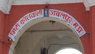 धोखाधड़ी का नया तरीका,आध्यात्मिक गुरु बनकर महिला के गहने ले उड़े ठग 8 kotvali thana pohto