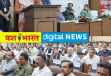 मुख्यमंत्री डॉ मोहन यादव बोले - कटनी में भी आयोजित होगी इंडस्ट्रियल कॉन्क्लेव, कटनी में सीएम का भव्य स्वागत, विधायक संदीप जायसवाल भी हेलिकॉप्टर में भोपाल से आए सीएम के साथ 10 IMG 20250302 190454