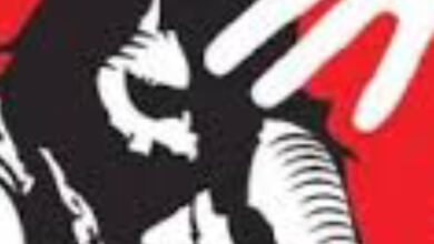 2 महीने से ब्यूटी पार्लर का कोर्स कर रही पत्नी घर से हो गई लापता : दोनों बच्चे अपनी मां का कर रहे इंतजार... पीड़ित पति ने पुलिस से लगाई गुहार 15 Screenshot 2025 03 01 11 36 58 828 com.miui .gallery