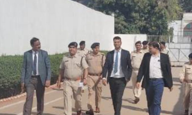 केन्द्रीय जेल का राज्य विधिक सेवा प्राधिकरण के सचिव मित्तल ने किया निरीक्षण : बंदियों से मुलाकात कर सुनीं उनकी समस्यायें 1 Screenshot 2025 03 03 20 10 39 083 com.whatsapp