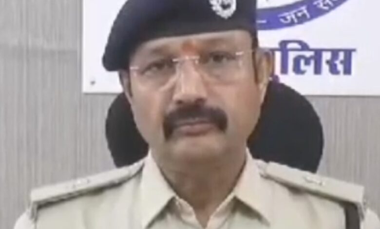 पत्नी की प्रताड़ना से तंग आकर युवक ने खुद की सुसाइड की कहानी बता कर हो गया लापता : पुलिस ने युवक को कामाख्या से खोज निकाला 1 Screenshot 2025 03 07 22 12 31 161 com.miui .gallery