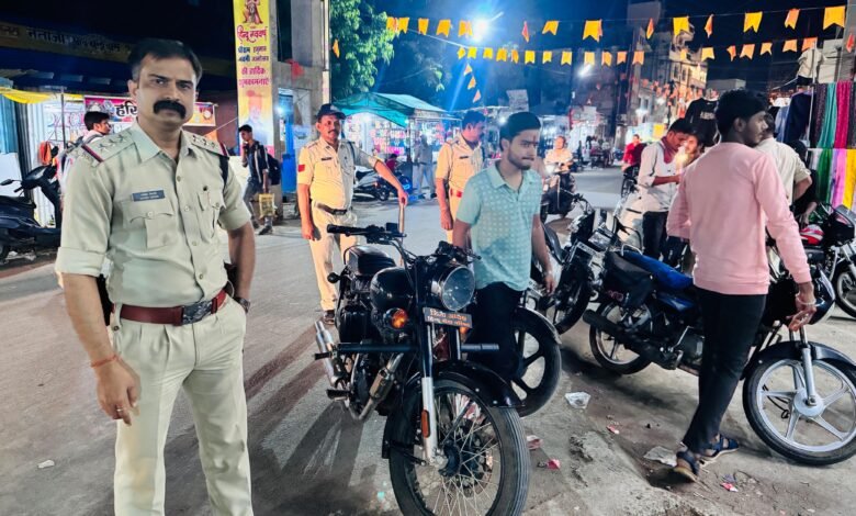 पुलिस चेकिंग अभियान : 50 वाहनों पर लगाया 15, 500 रुपये का शमन शुल्क,बुलेट वाहनों पर कार्यवाही 1 IMG 20250416 WA0247