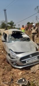 गोसलपुर के पास हुए सड़क हादसे में कटनी के व्यवसाई मनोज कस्तवार और पत्नी की दर्दनाक मौत, घटना से लोग स्तब्ध, सराफा बाजार में बंद हुई दुकानें 2 IMG 20250416 WA1095