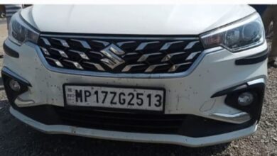 सिर चढ़कर बोल रहा नशे का जुनून : अर्टिगा कार से ढो रहे थे कफ सिरप : पुलिस ने घेराबंदी कर 3 आरोपियों के साथ 1 हजार 162 शीशी कप सिरप किया बरामद 10 IMG 20250419 151152