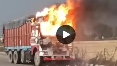 मैहर में ट्रक बन गया आग का गोला : ड्राइवर ने कूदकर बचाई जान 11 IMG 20250429 223534