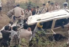 सोमती नदी के पुल से गिरी स्कॉर्पियो चार मृत दो गंभीर 9 comp 82 1744283222 car