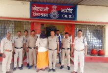 फारसे से वार कर युवक की निर्मम हत्या : अवैध संबंध बने हत्या का कारण, पुलिस ने किया गिरफ्तार 10 IMG 20250505 WA0059