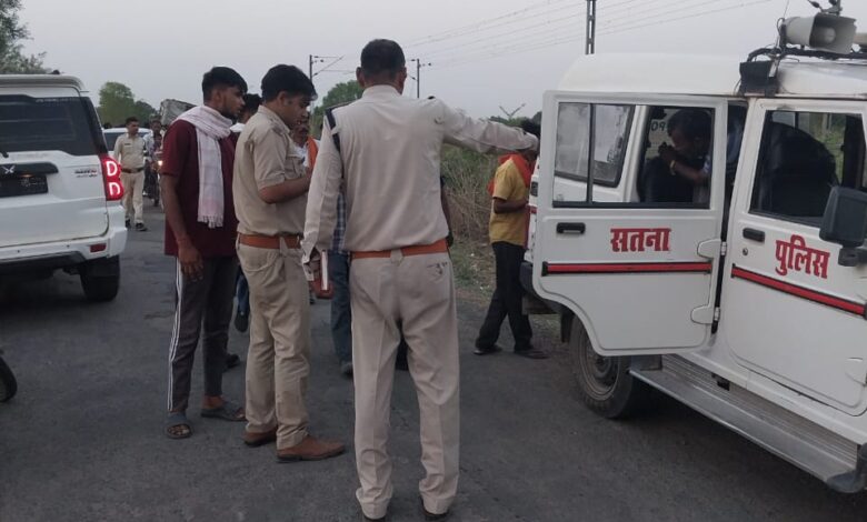तेज रफ्तार बनी हादसे की वजह: सतना में 50 यात्रियों से भरी बस पलटी, 20 घायल, 10 की हालत गंभीर 1 IMG 20250515 WA0237
