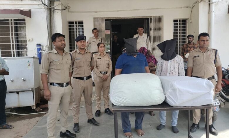 उड़ीसा से सप्लाई हो रहा गांजा : दो महिलाओं समेत चार आरोपी गिरफ्तार : लाखों का गांजा मोबाइल और वाहन जप्त 1 IMG 20250520 134258