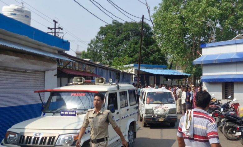 दमोह में दर्दनाक हादसा: तेज रफ्तार कार की टक्कर से तीन युवकों की मौत 1 IMG 20250529 100448