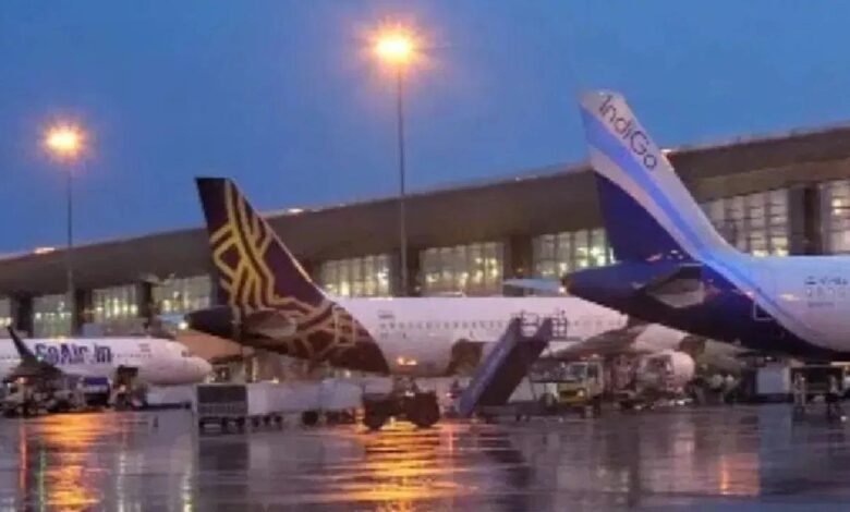 ऑपरेशन सिंदूर का असर: 400 से अधिक उड़ानें रद्द, 27 हवाई अड्डे 10 मई तक बंद 1 Untitled 3 copy 2