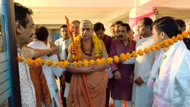 यश भारत का भोपाल में भव्य शुभारंभ: शंकराचार्य जी ने दिया आशीर्वाद, विवेक तन्खा ने भी की शिरकत 1 WhatsApp Image 2025 05 17 at 7.17.26 PM