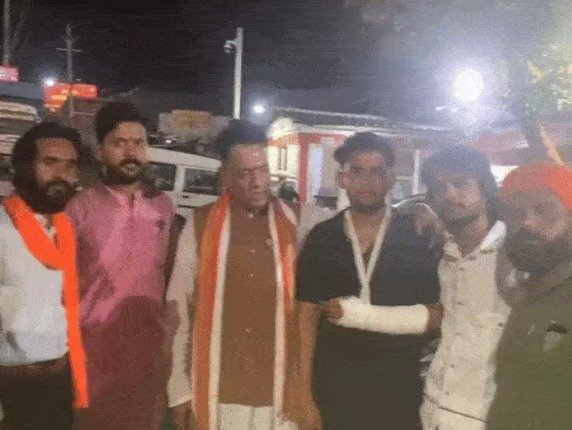 लव जिहाद: विहिप के हंगामा के बाद दुष्कर्म का मामला दर्ज 1 WhatsApp Image 2025 05 19 at 12.12.58 PM