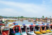 जम्मू-कश्मीर में बड़ा हादसा, पर्यटकों से भरा शिकारा डल झील में पलटा 11 भारत 78