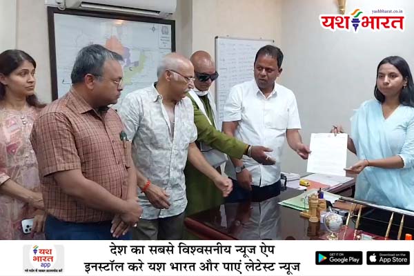 गोल बाजार में अतिक्रमण से स्मार्ट सिटी का सपना अधूरा, फेंसिंग रोके जाने पर कांग्रेस ने घेरा निगम आयुक्त 1 04 7