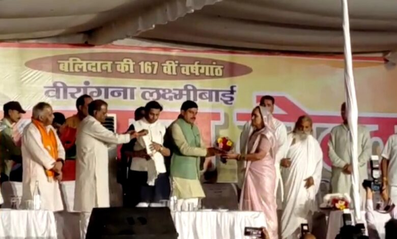 ग्वालियर में मुख्यमंत्री डॉक्टर मोहन यादव ने महारानी लक्ष्मीबाई को दी श्रद्धांजलि : कहा - वीरांगना की विरासत को रखना है संभालकर 1 IMG 20250619 113949