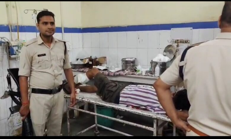 शॉर्ट एनकाउंटर : हत्या कर फरार हुए गैंगस्टर को पुलिस ने मारी गोली, पुलिस पर कर दिया था हमला 1 IMG 20250623 143723