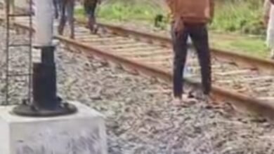 ट्रेन की चपेट में आने से 50 वर्षीय विकलांग की मौत : घंसौर रेलवे स्टेशन के समीप की घटना 6 Screenshot 2025 06 25 22 56 05 439 com.whatsapp