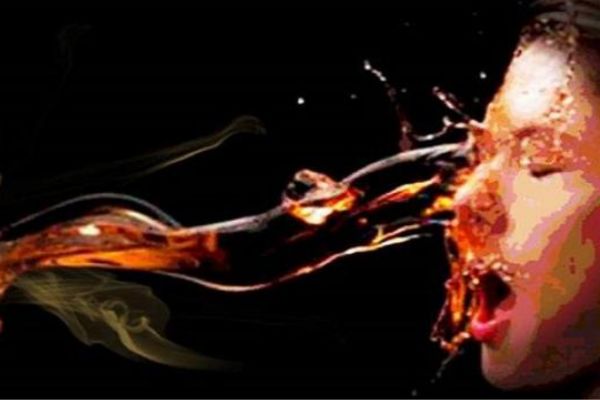 जबलपुर: दोस्ती पर तेजाब का हमला, इंजीनियरिंग छात्रा ने सहेली को झुलसाया 1 Untitled design 2 10