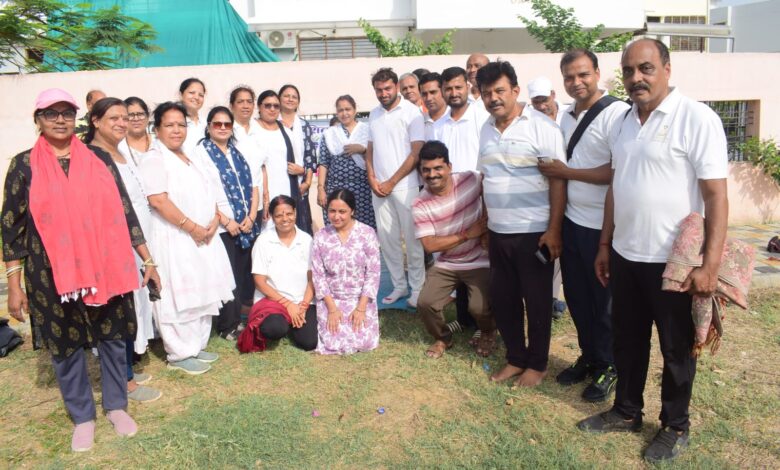 हंसते हंसाते रहें,तनाव मुक्त जीवन जिएं 1 WhatsApp Image 2025 06 01 at 2.52.11 PM 1