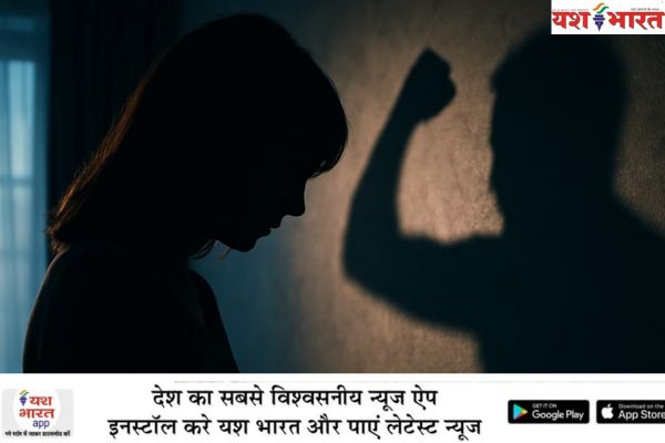 दबंगों ने महिला को नग्नकर पीटा, मां को बचाने आई बेटी को भी नहीं बख्शा 1 भारत 54