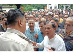 राजा सराफ के नेतृत्व में सराफा व्यापारियों ने SP को सौंपा ज्ञापन, 2 IMG 20250729 WA0190