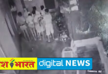 दुकान की शटर तोड़ते सीसीटीवी में नजर आया चड्डी बनियान गिरोह, आक्रोशित व्यापारियों ने रीठी थाने के सामने सड़क पर लगाया जाम 14 IMG 20250728 130624