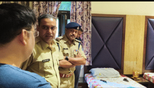 यशभारत फॉलोअप: दर्द से परेशान अजय ने डिप्रेशन में किया सुसाइड, गोली की आवाज सुनकर भागे परिजन, रेस्ट रूम की जाली तोडक़र गए अंदर 4 Screenshot 20250704 113824 WhatsApp2