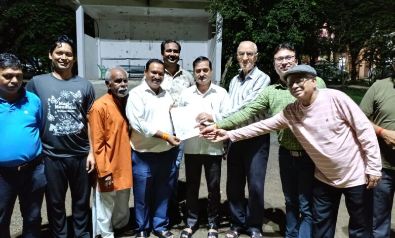 साईनाथ ए सेक्टर पार्क के विकास के लिए सौंपा ज्ञापन - रहवासियों ने की पार्क के विकास और व्यवस्था करने की मांग 1 WhatsApp Image 2025 07 20 at 11.31.05