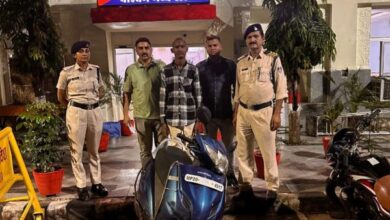 ये जबलपुर शहर की कॉलोनी है जानाब. 19