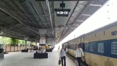 ये जबलपुर शहर की कॉलोनी है जानाब. 8