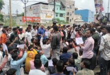 डेरी की आड़ में हो रही थी गोकशी, लोडिंग आटो में मिले गौवंश के अवशेष -बजरंग दल ने चक्काजाम कर किया प्रदर्शन, पुलिस ने कुछ लोगों को हिरासत में लिया 11 3a44c850 1eef 4647 9aec 0d0b89890be9