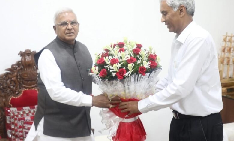 राज्यपाल से मिले मुख्य सचिव 1 IMG 20250818 WA0047