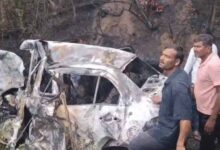 Surendranagar Gujarat Horrible accident 8 people burnt alive after two cars collided