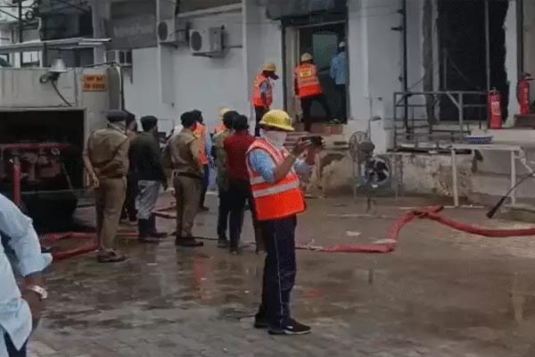 दवा फैक्टरी में गैस रिसी,मचा हड़कंप 1 Untitled 8 copy 1