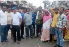 नगर निगम के खिलाफ ठेका सफाई कर्मियों ने खोला मोर्चा 10 05 12