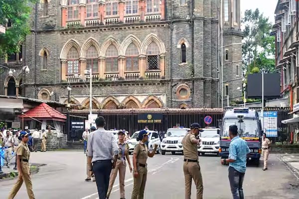 मुंबई हाईकोर्ट को फिर से बम से उड़ाने की धमकी 1 07 12