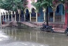 जल निकासी व्यवस्था ने दम तोड़ा, तालाब बना विक्टोरिया अस्पताल 10 08 1