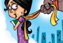 सोशल मीडिया फ्रेंड ने फैशन डिजायनिंग की छात्रा के साथ की छेड़छाड़, जाति से किया अपमानित 10 download 66