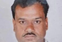 इंदौर में बिजासन माता मंदिर के पास ऑटो रिक्शा चालक की हत्या 11 indore dead body found on hill of bijasan mata temple suspicion of murder with cement block