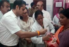 कलेक्टर ने नवजात बच्चो को पिलाई दो बून्द ज़िन्दगी की 10 01 22