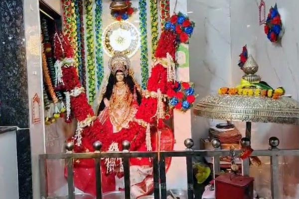 नवरात्र समापन के बाद भंडारा हुआ संपन्न 2 04 10