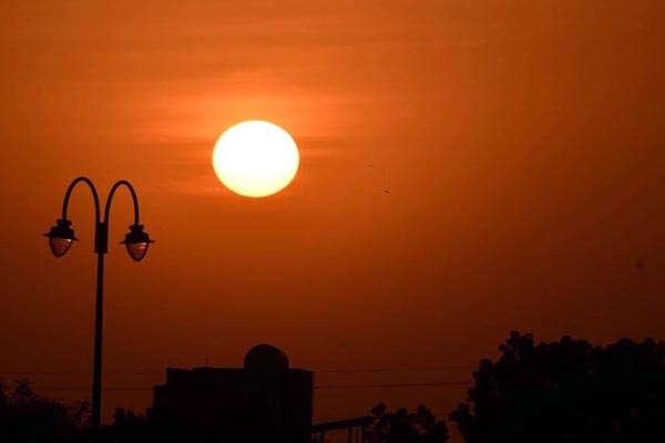 मौसम का मिजाज करा रहा शरद ऋतु का एहसास 1 04 21