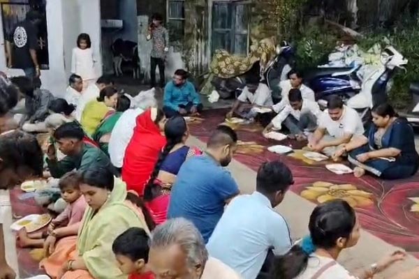 नवरात्र समापन के बाद भंडारा हुआ संपन्न 1 05 7