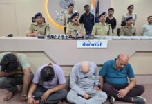 'जस्ट डायल' स्कैम: देवास पुलिस ने अंतरराज्यीय ठग गिरोह को दबोचा, 29.50 लाख बरामद 10 WhatsApp Image 2025 10 23 at 18.37.43